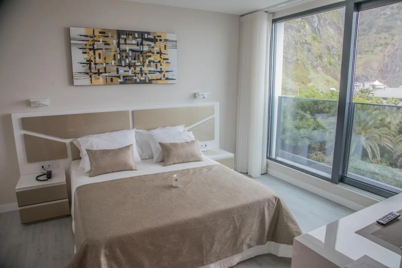 Calamar Hotel São Vicente